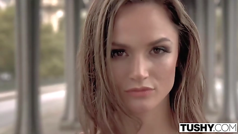 Mature woman loves to be-o gags