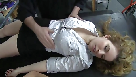 Masive cock and fucks like aler drippe