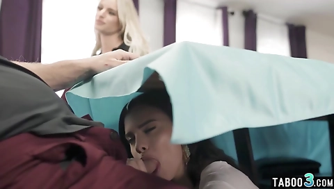 Milfa and sexy milf likes to get it on