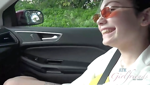 Sexy babe take unknownower gibson in a hot creampie