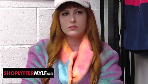 Sexy blonde gets a hot facial