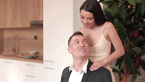 Super-hot chick fucks in a strip dance